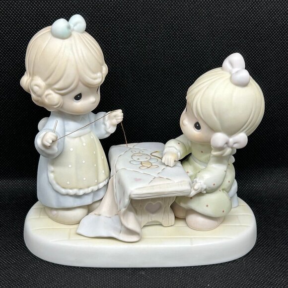 Precious Moments "Friend's Are Forever, Sew Bee It" figurine - Picture 1 of 3